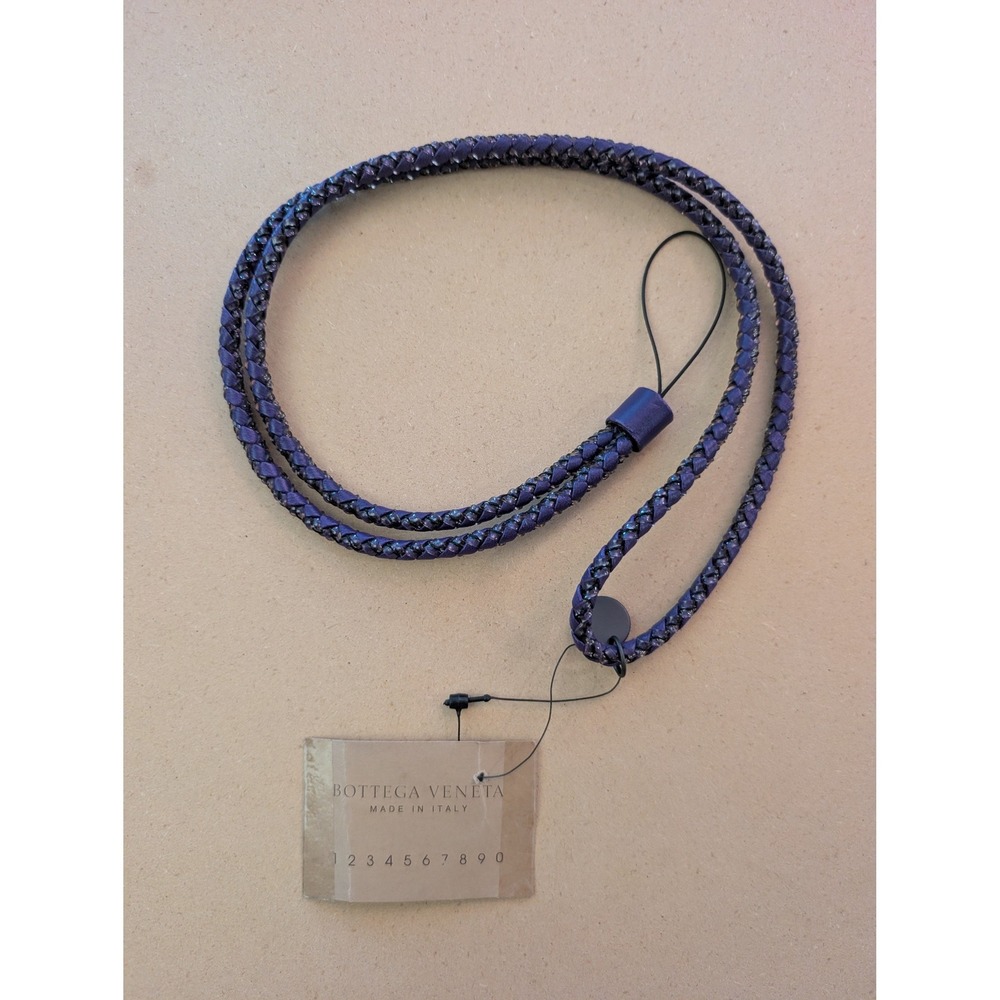 Bottega Veneta Intrecciato Braided Leather Lanyard Key ID Phone Holder Luxury